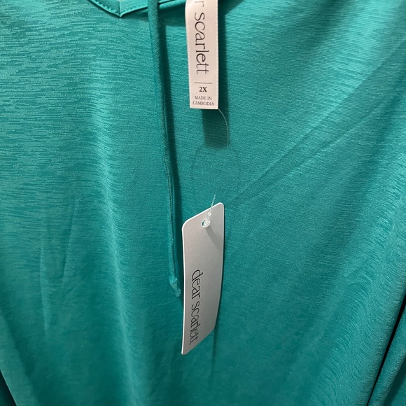 Dear Scarlett 2x ruched sleeve top- bulgari wrinkle free fabric nwt - Picture 2 of 2